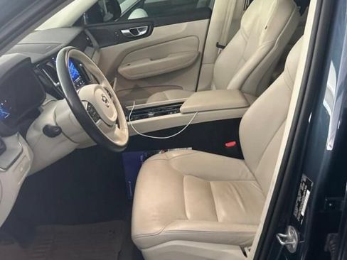 Used 2024 Volvo XC60 B5 Plus w/ Protection Package Premier AWD/4WD image 7