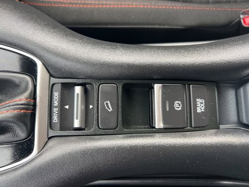 Used 2025 Honda HR-V Sport image 19