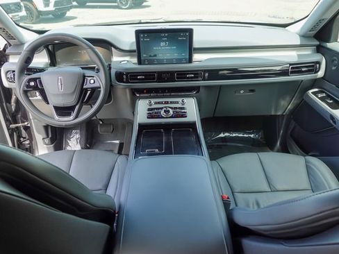 Used 2020 Lincoln Aviator Reserve w/ Equipment Group 201A AWD/4WD image 23