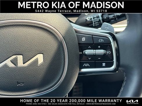 Used 2025 Kia Sorento SX Prestige AWD/4WD image 22