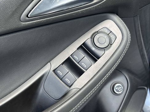 Used 2022 Buick Encore GX Essence w/ Advanced Technology Package FWD image 14