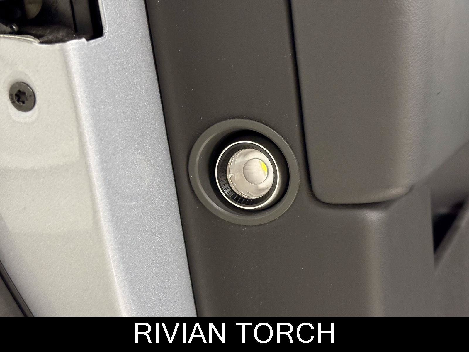 Used 2023 Rivian R1S Launch Edition Quad AWD/4WD image 16
