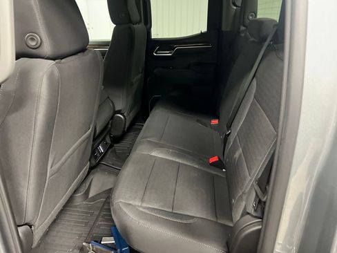 New 2026 GMC Sierra 1500 SLE image 13