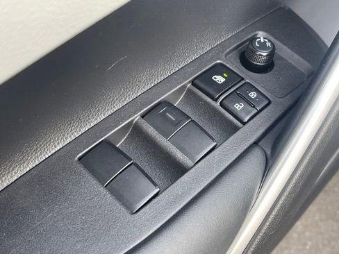 Used 2024 Toyota Corolla Cross L image 15