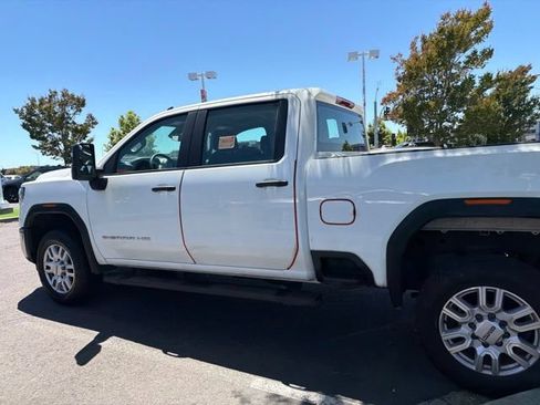 Used 2024 GMC Sierra 2500 Pro AWD/4WD image 15