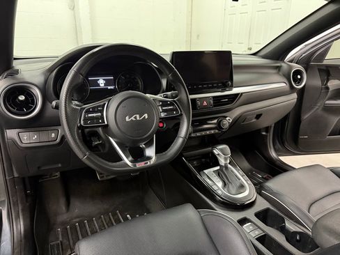 Used 2023 Kia Forte GT-Line w/ GT-Line Premium Package image 29