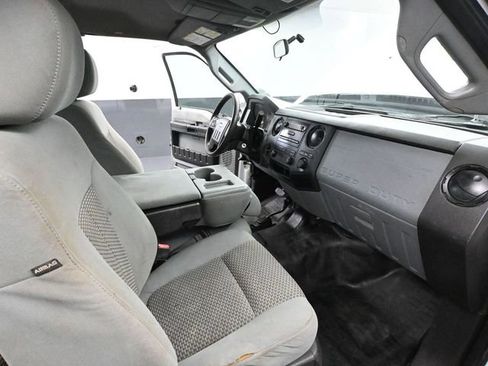 Used 2014 Ford F250 XL w/ Power Equipment Group image 39
