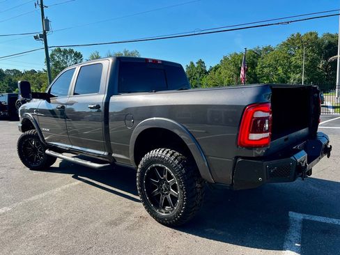 Used 2021 RAM 2500 Laramie AWD/4WD image 2