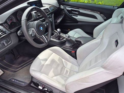 Used 2018 BMW M4 Coupe RWD image 13