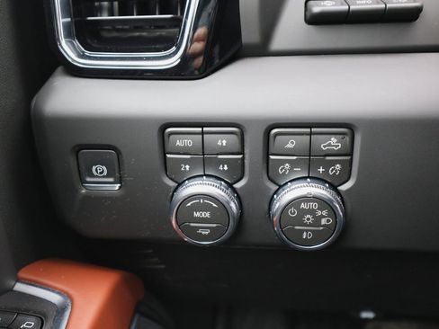 New 2026 GMC Sierra 3500 Denali Ultimate image 28