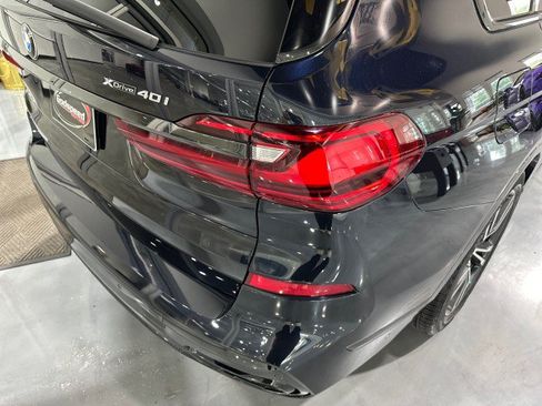 Used 2021 BMW X7 xDrive40i w/ M Sport Package AWD/4WD image 30