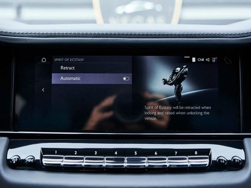 Used 2025 Rolls-Royce Cullinan Black Badge image 83