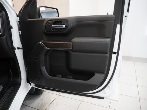 Used 2020 Chevrolet Silverado 1500 LT w/ All-Star Edition image 25