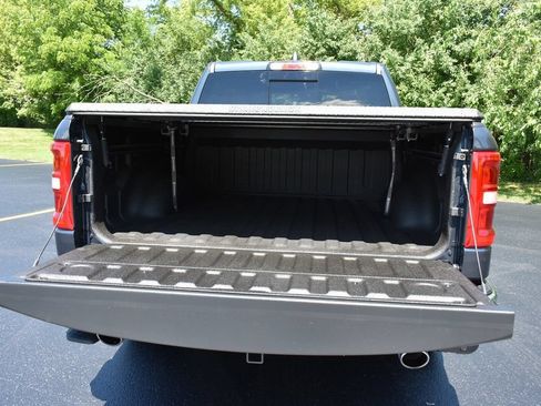 Used 2025 RAM 1500 Big Horn AWD/4WD image 34