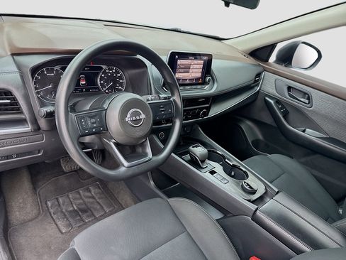Used 2023 Nissan Rogue S image 7