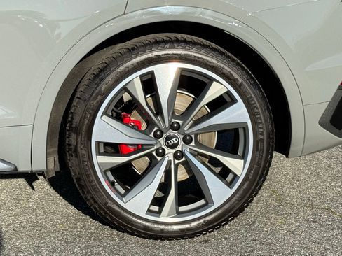 Used 2021 Audi SQ5 Premium Plus w/ Premium Plus Package image 18
