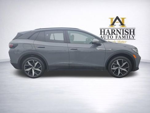 Used 2023 Volkswagen ID.4 Pro S AWD/4WD image 8