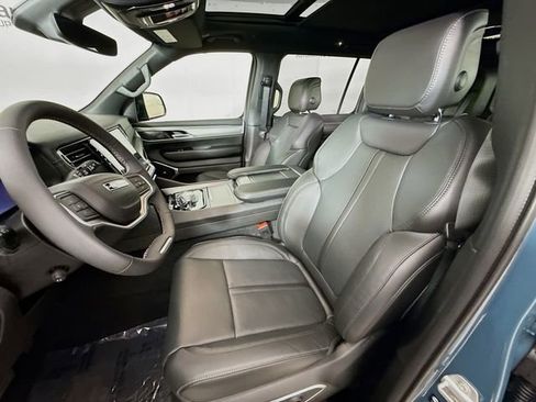 New 2026 Jeep Grand Wagoneer 4WD image 22