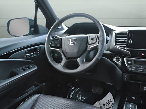 Certified 2024 Honda Ridgeline Black Edition image 27