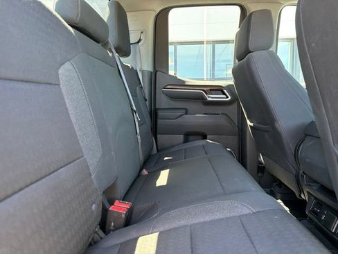 Used 2022 Chevrolet Silverado 1500 LT w/ Protection Package AWD/4WD image 12