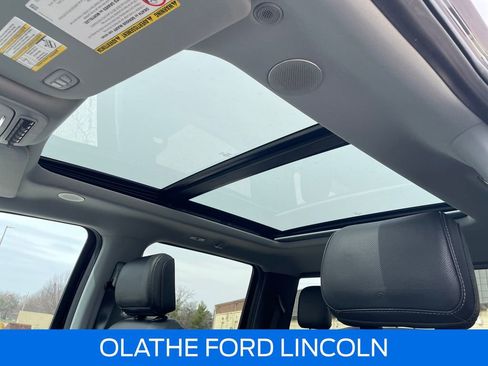 Certified 2023 Ford F250 Lariat w/ Lariat Ultimate Package image 19