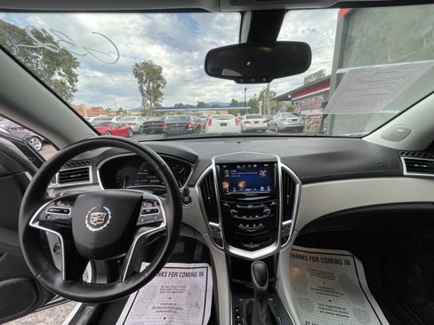 Used 2014 Cadillac SRX FWD image 9