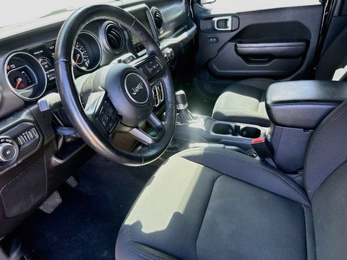Used 2022 Jeep Wrangler Unlimited Sport w/ Sun And Sound Package AWD/4WD image 25