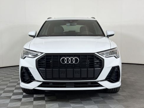 Certified 2025 Audi Q3 2.0T Premium w/ Convenience Package AWD/4WD image 6