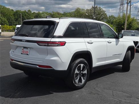 Used 2024 Jeep Grand Cherokee Limited 4xe AWD/4WD image 13