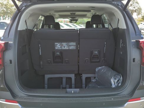 New 2026 Kia Carnival SX image 12