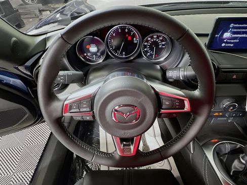 New 2026 MAZDA MX-5 Miata Club w/ Weather Package RWD image 10