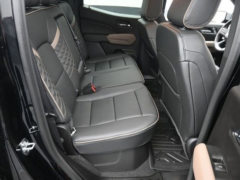 New 2026 GMC Canyon Denali AWD/4WD image 10