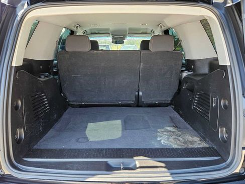 Used 2019 Chevrolet Tahoe LS AWD/4WD image 31