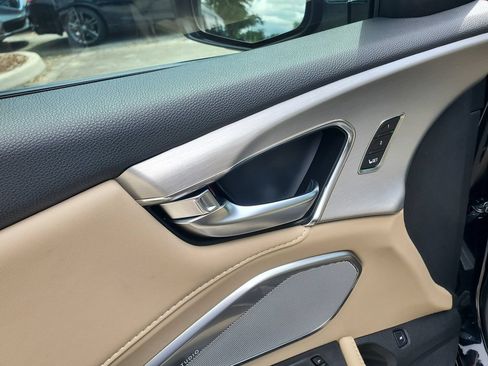 Used 2023 Acura RDX w/ Technology Package FWD image 21