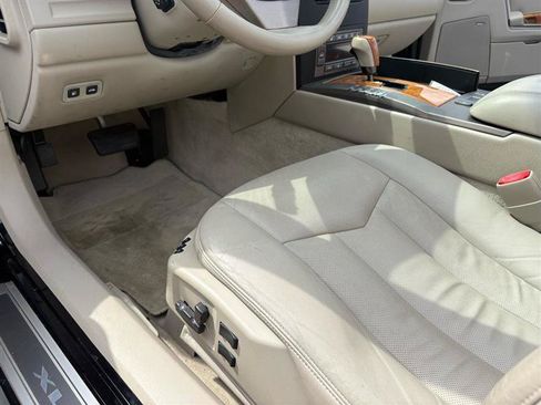 Used 2005 Cadillac XLR RWD image 24