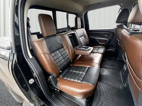 Used 2018 Nissan Titan Platinum Reserve image 26