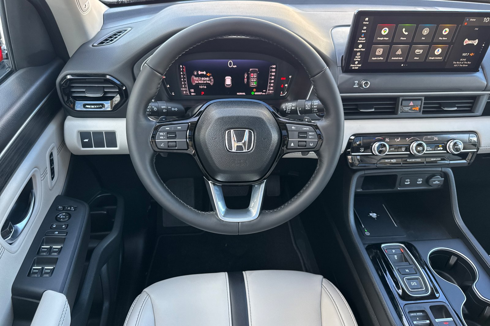 New 2026 Honda Pilot Touring image 15