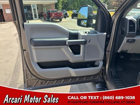 Used 2019 Ford F250 XLT w/ Snow Plow Prep Package image 15