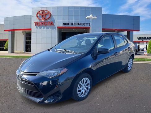 Used 2019 Toyota Corolla LE image 4