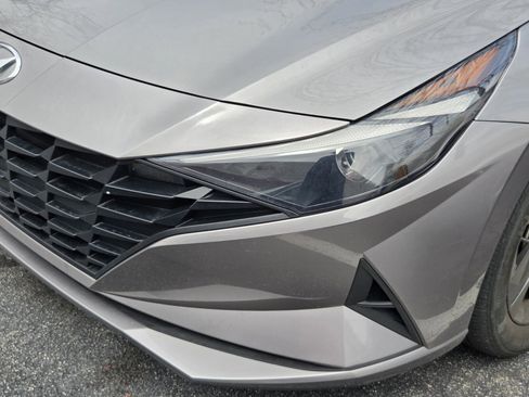 Used 2023 Hyundai Elantra SEL image 9