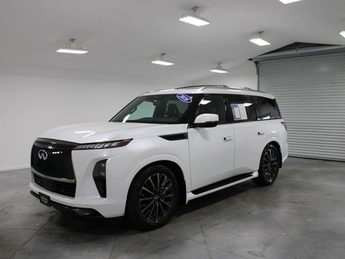 Used 2026 INFINITI QX80 Autograph w/ Autograph Exterior Package AWD/4WD image 4