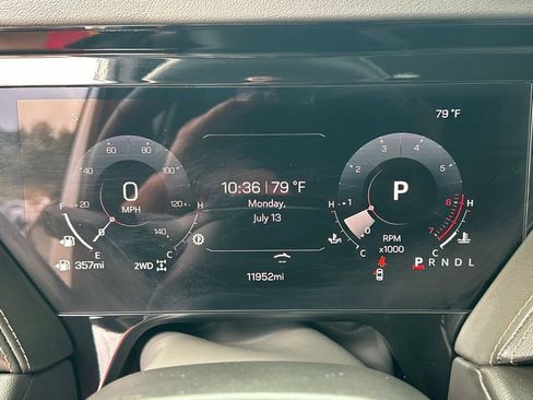 Used 2026 GMC Yukon AT4 w/ AT4 Premium Package AWD/4WD image 28