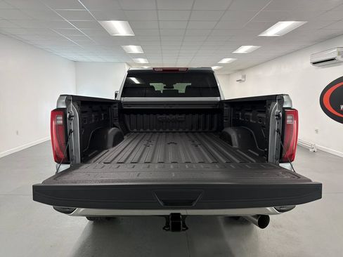 New 2026 GMC Sierra 2500 SLT AWD/4WD image 8