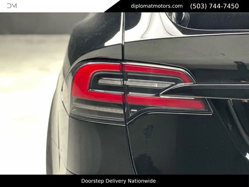 Used 2023 Tesla Model X image 14
