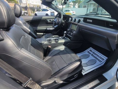 Used 2019 Ford Mustang GT Premium w/ Equipment Group 401A RWD image 26