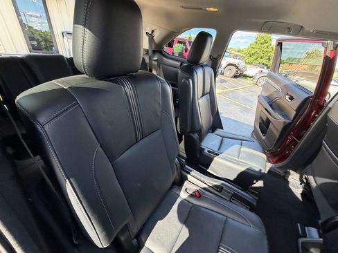 Used 2018 Toyota Highlander SE AWD/4WD image 38