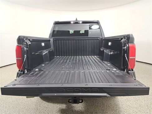Used 2025 Toyota Tacoma SR image 10