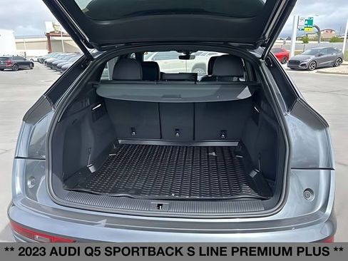 Used 2023 Audi Q5 2.0T Premium Plus w/ Premium Plus Package AWD/4WD image 16