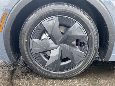 New 2026 Toyota Prius Plug-In Hybrid image 10