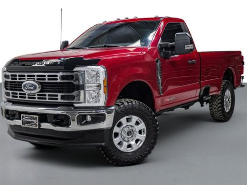 Used 2024 Ford F350 XLT w/ 360-Degree Camera Package AWD/4WD image 4